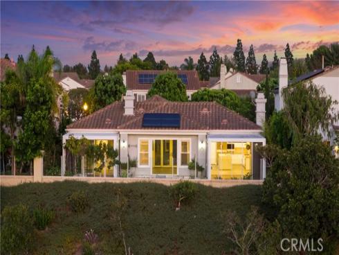 58  Victoria  , Newport Beach, CA