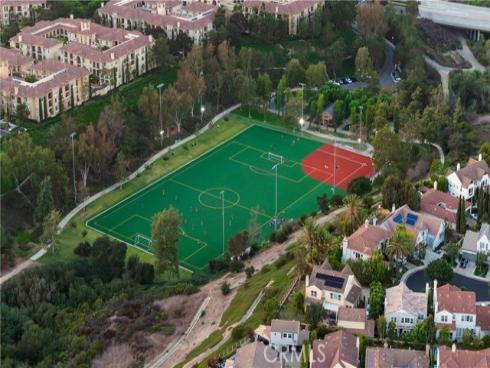 58  Victoria  , Newport Beach, CA