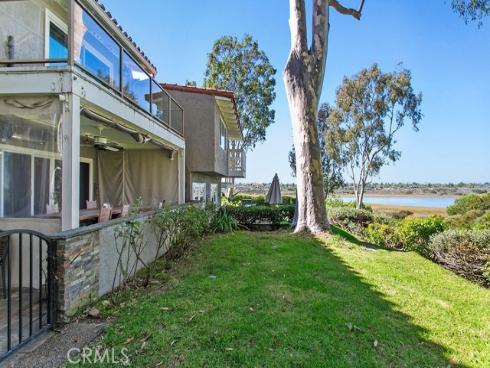 338  Vista Madera  , Newport Beach, CA