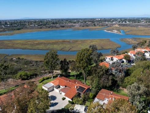 338  Vista Madera  , Newport Beach, CA