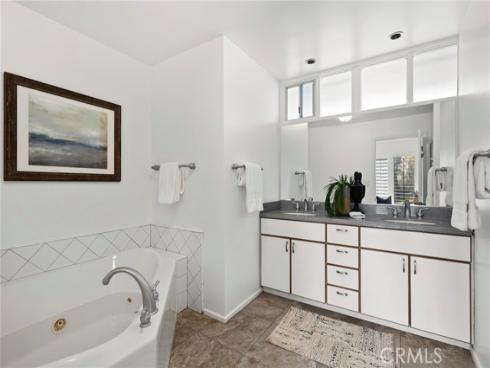 1008  Buckingham  17  Lane, Newport Beach, CA