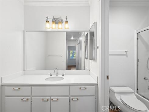 320  Villa Point  , Newport Beach, CA