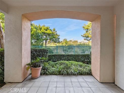 320  Villa Point  , Newport Beach, CA