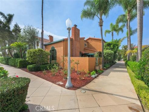 124  Via Quito  , Newport Beach, CA