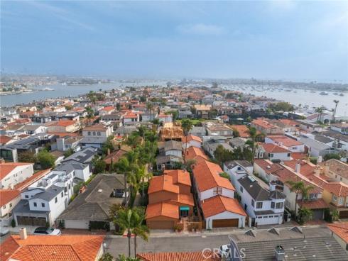 124  Via Quito  , Newport Beach, CA