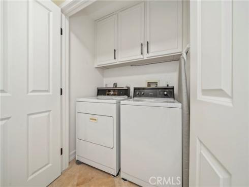 200  Paris  111  Lane, Newport Beach, CA