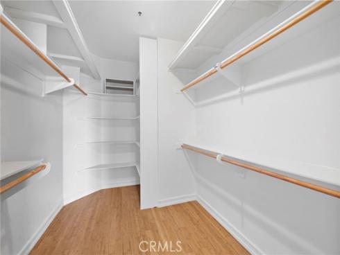 200  Paris  111  Lane, Newport Beach, CA