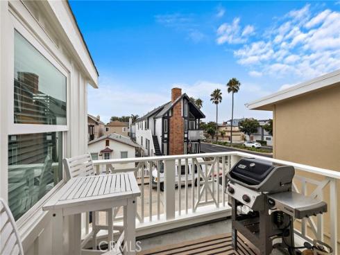 207  40th  2  Street, Newport Beach, CA
