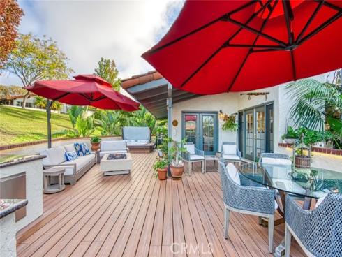 2134  Vista Entrada  , Newport Beach, CA