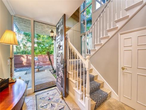 2134  Vista Entrada  , Newport Beach, CA