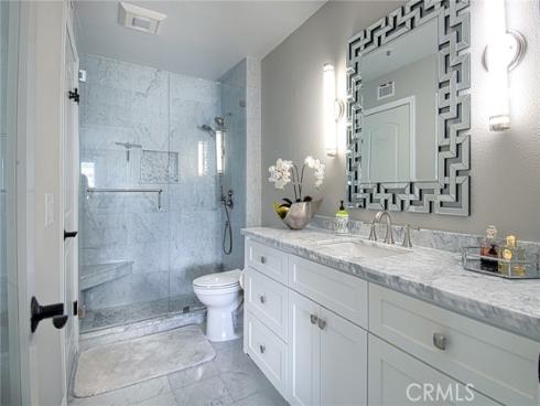 220  Nice  215  Lane, Newport Beach, CA