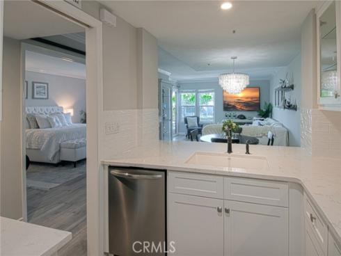 220  Nice  215  Lane, Newport Beach, CA