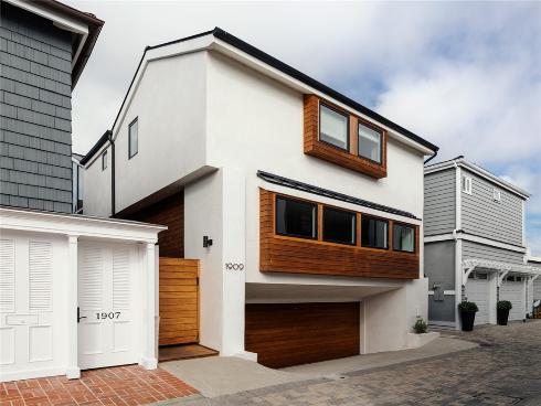 1909 E Bay Ave  , Newport Beach, CA