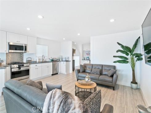 2212 W Oceanfront  , Newport Beach, CA