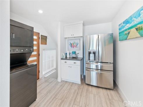 2212 W Oceanfront  , Newport Beach, CA