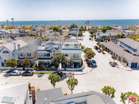 1703  Plaza Del Sur  2 , Newport Beach, CA