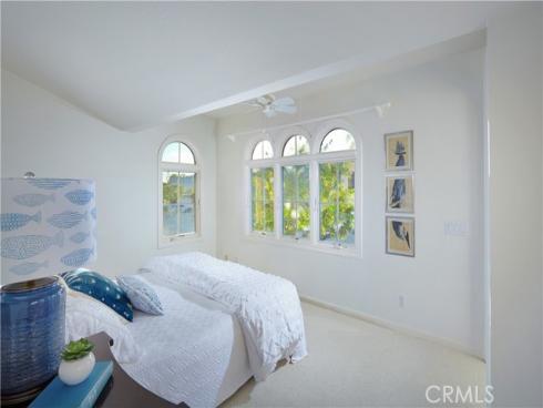 8  Linda Isle  , Newport Beach, CA