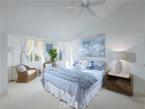 8  Linda Isle  , Newport Beach, CA