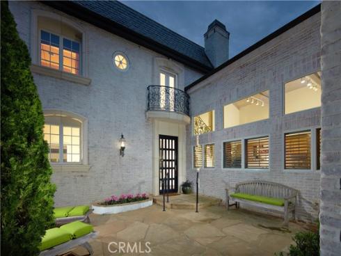 8  Linda Isle  , Newport Beach, CA