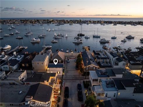 104  Onyx   Avenue, Newport Beach, CA