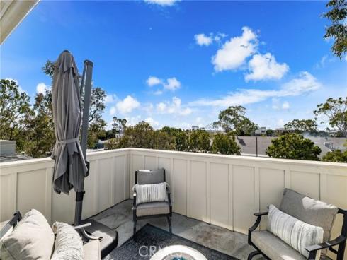2127  Cresta  , Newport Beach, CA