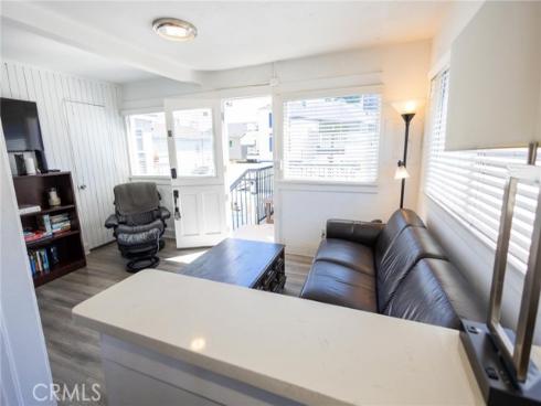 1825 W Balboa   Boulevard, Newport Beach, CA