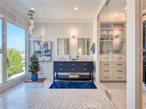 17  Palazzo  , Newport Beach, CA