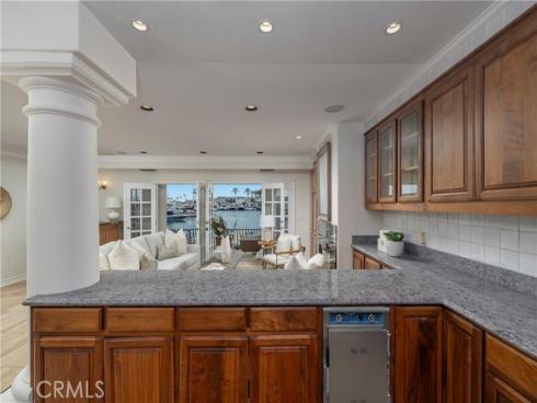 339  Via Lido Soud  , Newport Beach, CA