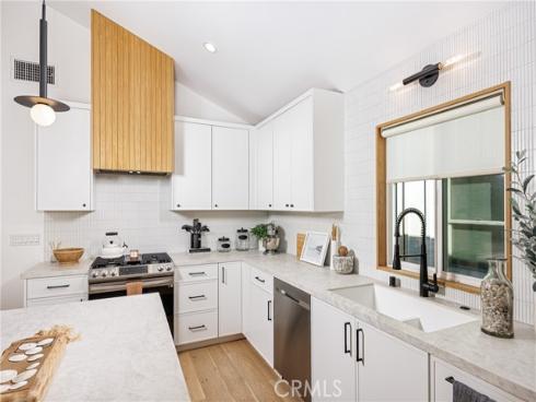 122 E Bay   Avenue, Newport Beach, CA