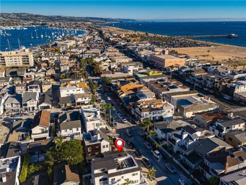 122 E Bay   Avenue, Newport Beach, CA