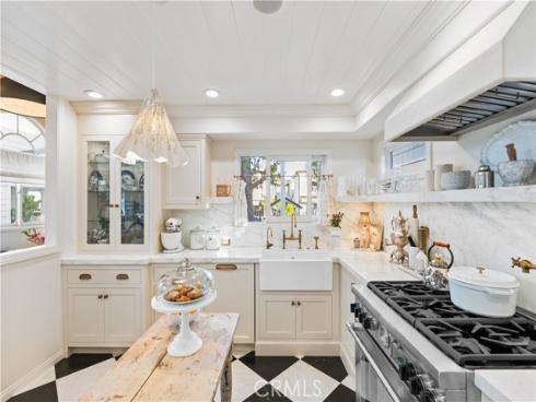 209  Diamond  , Newport Beach, CA