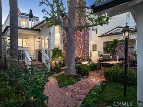 209  Diamond  , Newport Beach, CA