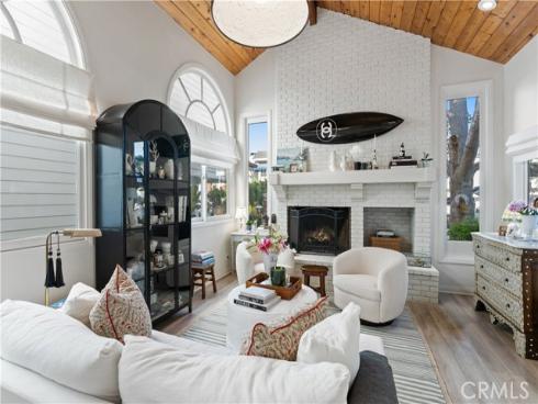 209  Diamond  , Newport Beach, CA