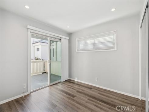 315  Sapphire  , Newport Beach, CA