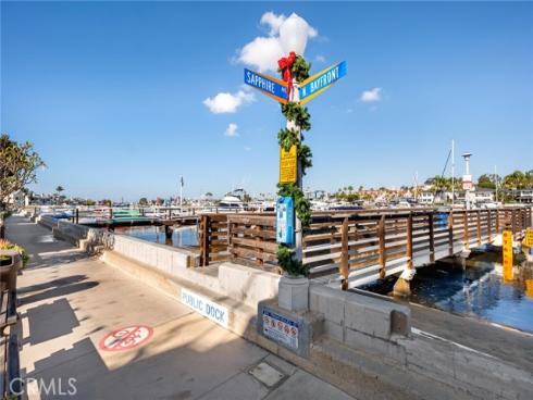 315  Sapphire  , Newport Beach, CA