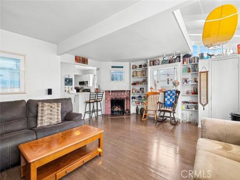 315  Sapphire  , Newport Beach, CA