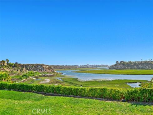 525  Vista Flora  , Newport Beach, CA