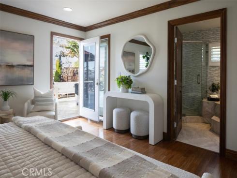 401  Holmwood  , Newport Beach, CA