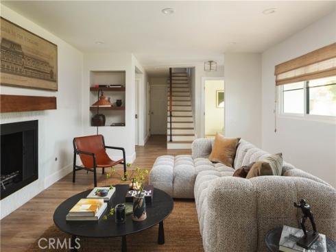 1136  Highland  , Newport Beach, CA