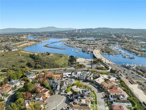 101 Kings Place, Newport Beach, CA