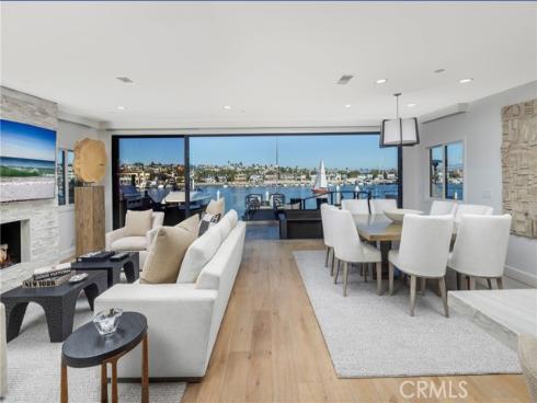 704  Via Lido Nord  , Newport Beach, CA