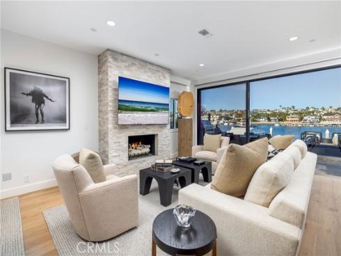 704  Via Lido Nord  , Newport Beach, CA