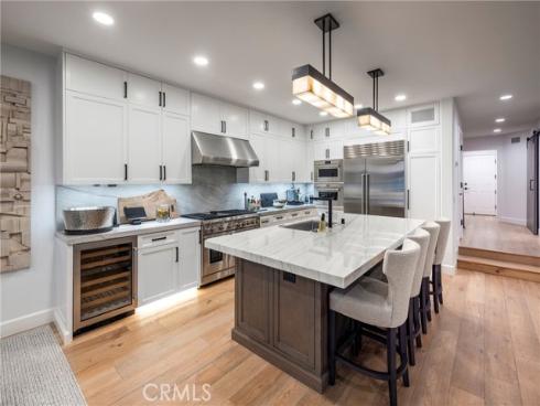 704  Via Lido Nord  , Newport Beach, CA