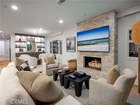 704  Via Lido Nord  , Newport Beach, CA