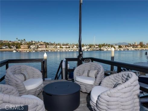 704  Via Lido Nord  , Newport Beach, CA