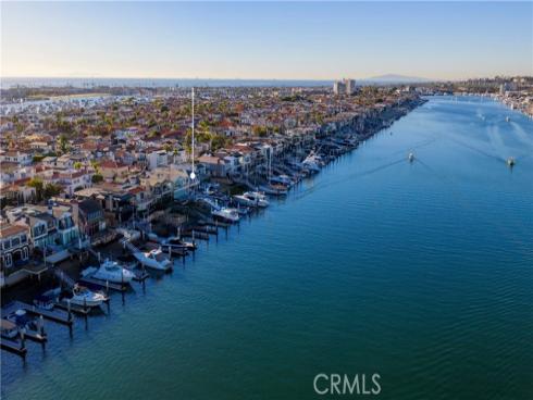 704  Via Lido Nord  , Newport Beach, CA