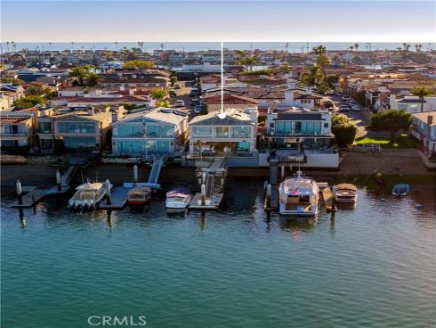 704  Via Lido Nord  , Newport Beach, CA