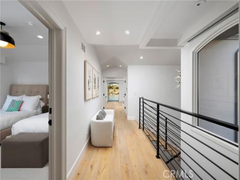 704  Via Lido Nord  , Newport Beach, CA