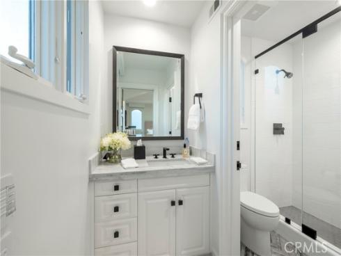 704  Via Lido Nord  , Newport Beach, CA