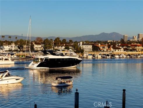 704  Via Lido Nord  , Newport Beach, CA